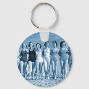 Vintag Retro Women Kitsch Surfing Beach Nuts Schlüsselanhänger