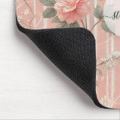 Vintag rosa Rose auf gestricheltem rosa Hintergrun Mousepad (Ecke)