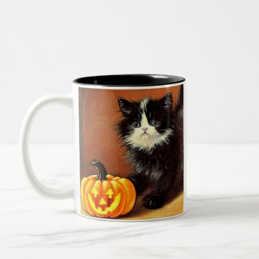 Vintag Schwarz/Weiß Halloween Kitten Zweifarbige Tasse (Links)