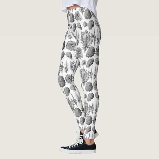 Vintag Seashells Leggings (Links)