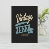Vintag seit 1977 Geburtstagsgeschenk Einladung (Stehend Vorderseite)