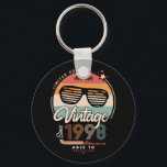 Vintag seit 1998 schlüsselanhänger<br><div class="desc">Das perfekte Vintage Geburtstagsgeschenk mit Ihrem Geburtsjahr und schönen Retrofarben. Sehr nette alte Schule und modernes Design gleichzeitig.</div>