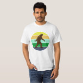 Vintag Sunset Bigfoot Sasquatch T-Shirt (Vorne ganz)