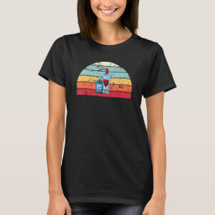 Vintag trinkende Vodka Sonnenuntergänge Männer Fra T-Shirt