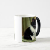 Vintag Tuxedo Kitten Illustration Verwandlungstasse (VorderseiteRechts)