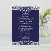 Vintag White Lace Tiara Navy Quinceanera Einladung (Stehend Vorderseite)