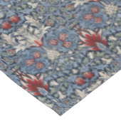 Vintag William Morris Snakeshead Fritillary Red Tischdecke (Schrägansicht)