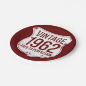 Vintage 1962 gealtert zur Perfektion Pappteller (Schrägansicht)