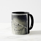 Vintage Alien Einmarsch in das Weltkriegs-Filmmpos Tasse (VorderseiteRechts)