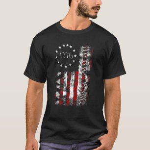 Vintage alte amerikanische Flagge Patriotic 1776 W T-Shirt