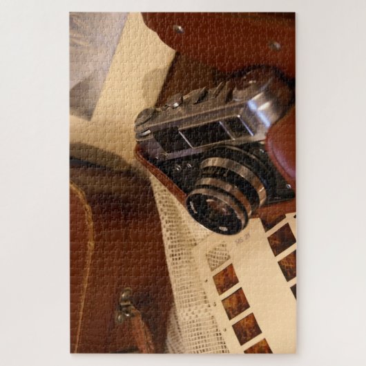 Vintage Analogkamera in Lederbraun Puzzle (Vertikal)