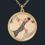 Vintage Art Deco Liebe, The Swing von George Barbi Vergoldete Kette<br><div class="desc">Vintage Illustrations-Liebe und romantische Deko-Bild mit ein paar Flirten, spielen und sorglos im Park während der Frühjahrssaison. Die Frau schwingt auf einer Schaukel von einem Baum, ihr Hut fällt ab, und sie trägt ein wunderschönes Blumenkleid mit blühenden Blume. Der Mann ist hinter ihr stehend und drückt sie sanft. L'Escarpolette (auch...</div>