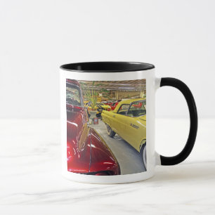 Vintage Autos im Tallahassee-Automobil-Museum Tasse