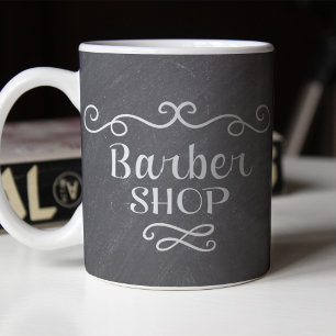 Vintage-Barbershop-Logo auf grauer weißer Kaffeeta Kaffeetasse