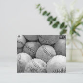 Vintage Baseballs in Schwarz und Weiß Postkarte (Stehend Vorderseite)