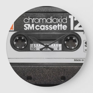 Vintage BASF-Kassette: Sammlerelement Große Wanduhr