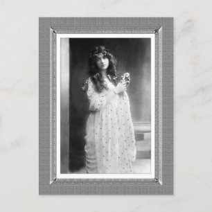 Vintage Beauty - Süßer Schlummer - in Schwarzweiß Postkarte
