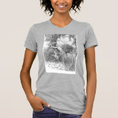 Vintage Bicycle and Roses Sketch T-Shirt (Vorderseite)
