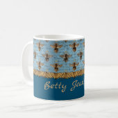Vintage Bienen auf blauem Damast mit Handschrift Kaffeetasse (Vorderseite Links)
