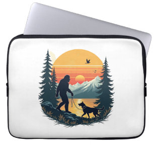 Vintage Bigfoot gehender Hund Berg Sonnenuntergang Laptopschutzhülle