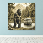 Vintage Bigfoot und Wohnmobil-Camper Leinwanddruck (Insitu (Holzboden))