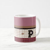 Vintage Bistro-Tile-Cranbere und Goldmonogramm Kaffeetasse (VorderseiteRechts)