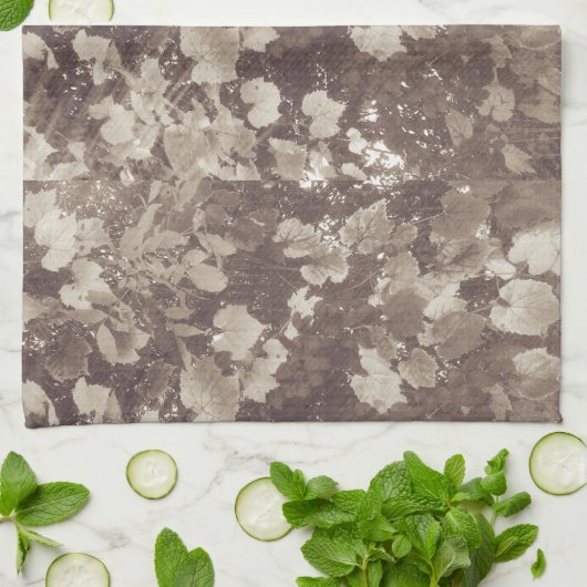 VINTAGE BLÄTTER HANDTUCH (Gefaltet)