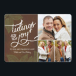 Vintage Blätter Urlaubskarte Feiertagskarte<br><div class="desc">Feiern Sie die Saison mit dieser modernen und stilvollen Urlaubskarte aus Berry Berry Sweet. Besuchen Sie WWW.BERRYBERRYSWEET.COM für weitere unserer stilvollen Urlaubssammlungen.</div>
