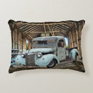 Vintage Blaulastwagen Rustikale Scheune Dekokissen