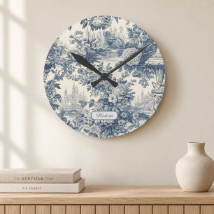 Vintage Blumen Chic Blaue Toile de Jouy Monogramm Runde Wanduhr