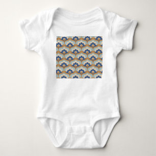 Vintage-Blumen nahtloses Design. Baby Strampler