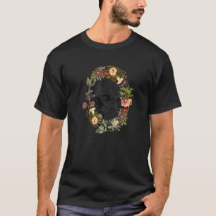 Vintage Blumen Schwarze Schädelkunst von The Rebel T-Shirt