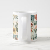 Vintage Blumenmuster-Design Jumbo-Tasse (Rückseite)