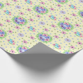 Vintage-Blumenmuster Hellgelb Geschenkpapier (Ecke)