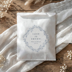 Vintage Blumige Staubblaue Liebe ist süß Hochzeit Geschenktütchen