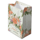 Vintage Botanical Apricot Floral Easter  Mittlere Geschenktüte (Vorderseite Schrägansicht)