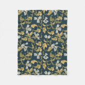 Vintage botanische Eleganz Fleecedecke (Vorderseite)
