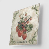 Vintage botanische Erdbeeren Quadratische Wanduhr (Winkel)