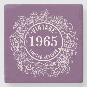 Vintage Briefmarke des Weißweins, Geburtsjahr hin Steinuntersetzer