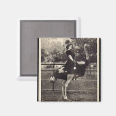 Vintage Broadway-Schauspielerin Riding an der Voge Magnet (Vorderseite/Rückseite)