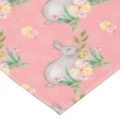 Vintage Bunny Spring Blumen Pastell Peach Oaster Tischdecke (Schrägansicht)