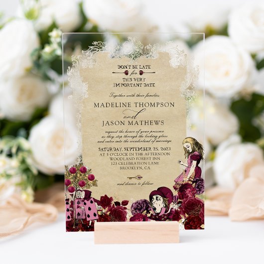 Vintage Burgundy Gold Alice im Wunderland Hochzeit Acryleinladungen