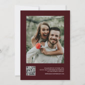 Vintage Burgundy Photo QR Code Wedding Einladung (Rückseite)