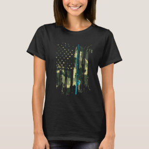 Vintage Camouflage der amerikanischen Flaggenfisch T-Shirt
