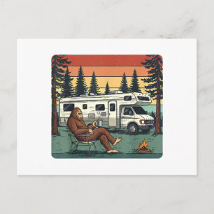 Vintage-Camping-Motorhome-RV-Bigfoot-Abenteuer Postkarte