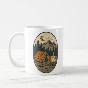 Vintage-Camping-Nachtszene Lagerfeuer Berge Kaffeetasse