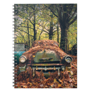 Vintage Car im Herbst verlässt SpiralNotebook Notizblock