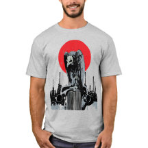 Vintage Car mit roter Sonne