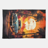 Vintage Car Sunset - Geschenk für Autoverliebhaber Geschirrtuch (Horizontal)