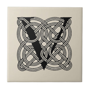 Vintage-Celtic-Knoten-Monogramm Buchstabe V Druck Fliese